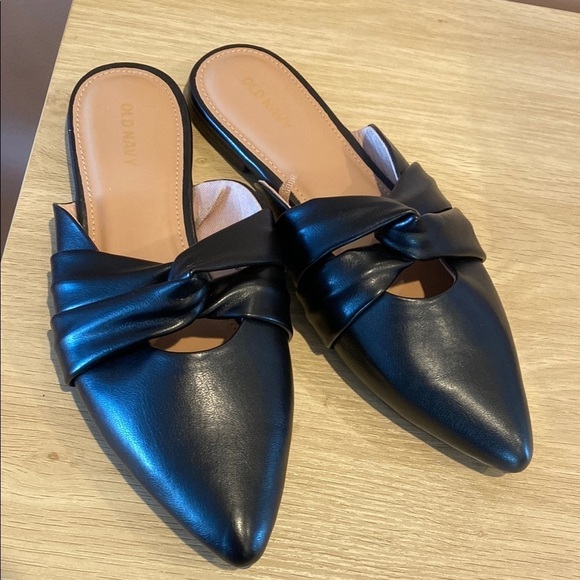 Old Navy Shoes - NWOT old navy mules